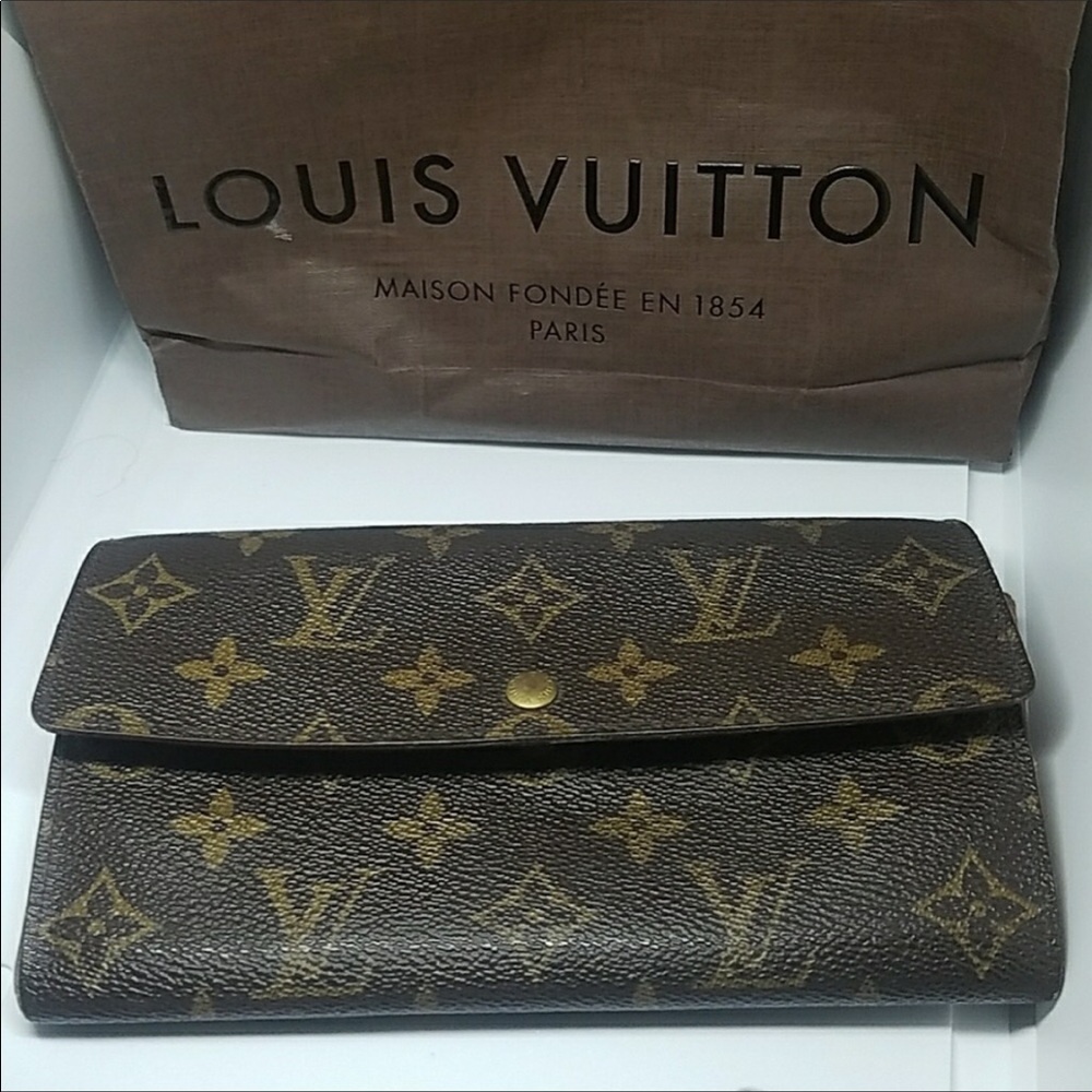 Authentic Louis Vuitton Wallet